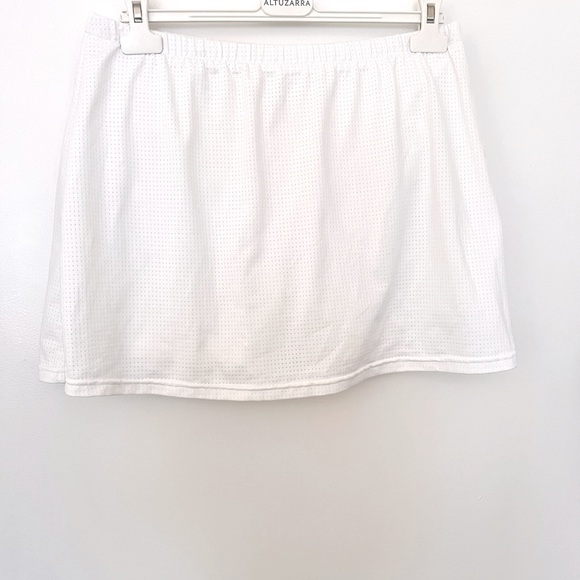 Nike Dresses & Skirts - Donated 🎀HOST PICK🎀 NIKE SKIRT SKORT 14 White 🎀